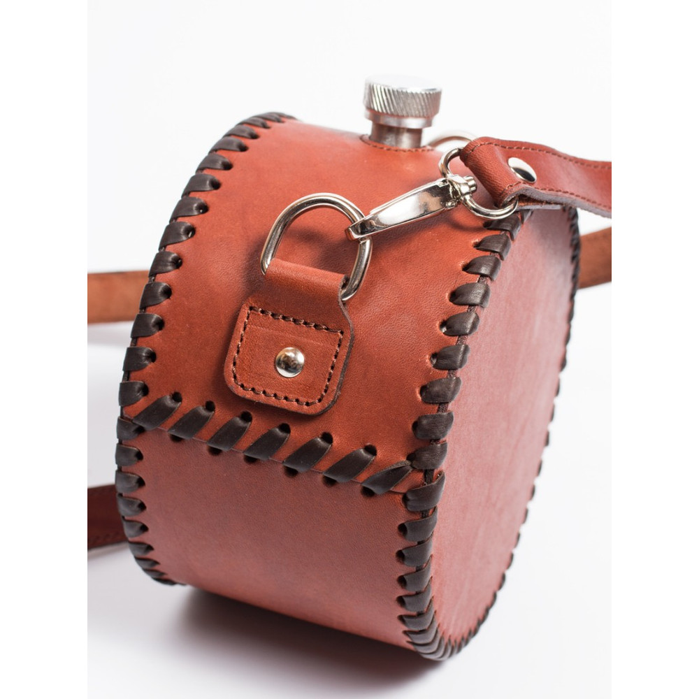 Frenzo gifts ФФ.44.К.Т фляжка подарочная в кожаном чехле / Охота / коричневый